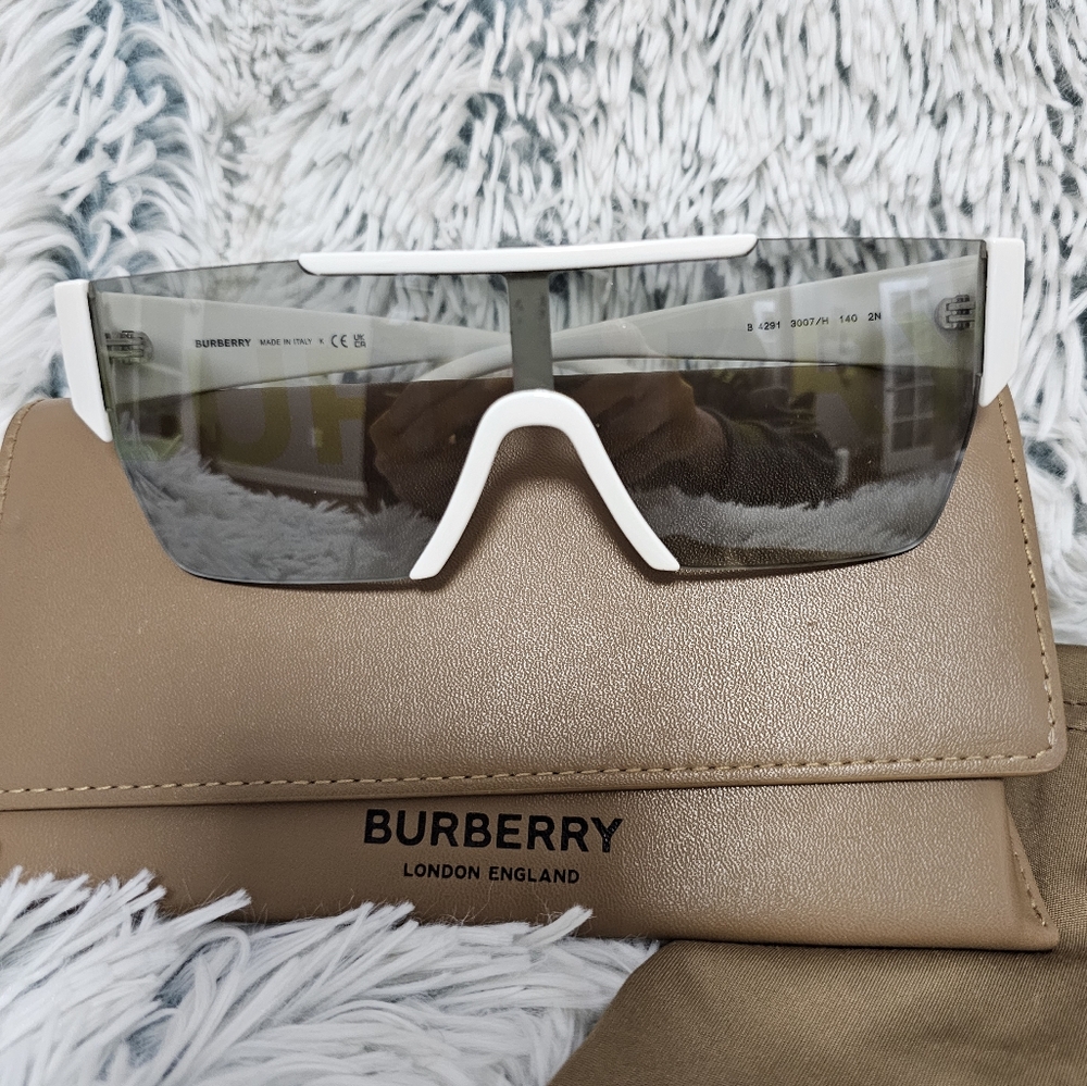 Burberry sunglasses